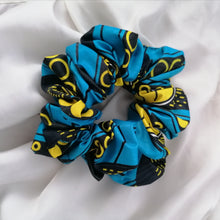 Load image into Gallery viewer, &quot;Adewunmi&quot; Ankara Scrunchie
