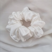 Load image into Gallery viewer, &quot;Ivoire&quot; Mulberry Silk Scrunchie
